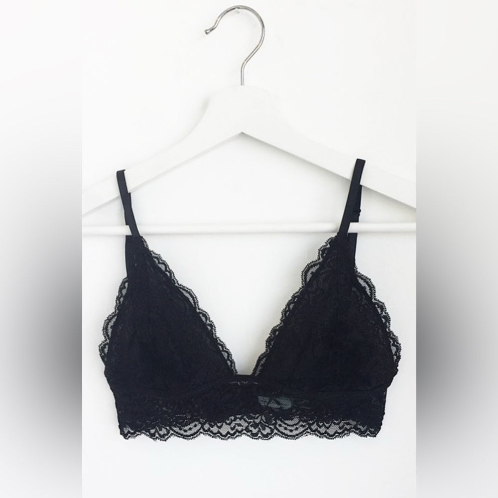 434.Elegant Black Lace Bralette