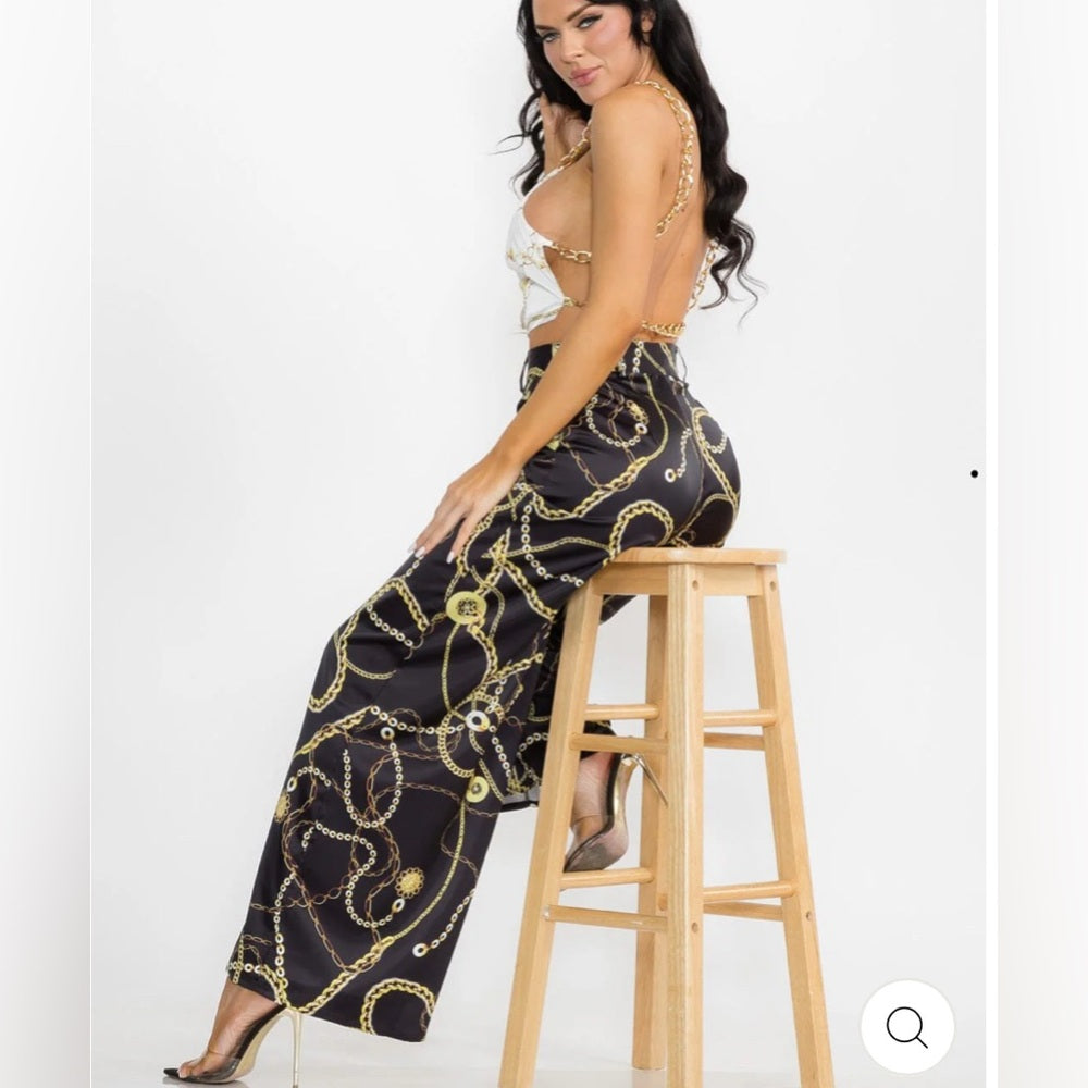 68. LATISTE Elegant Black and Gold Women's Crop Top & Wide-Leg Pants Set