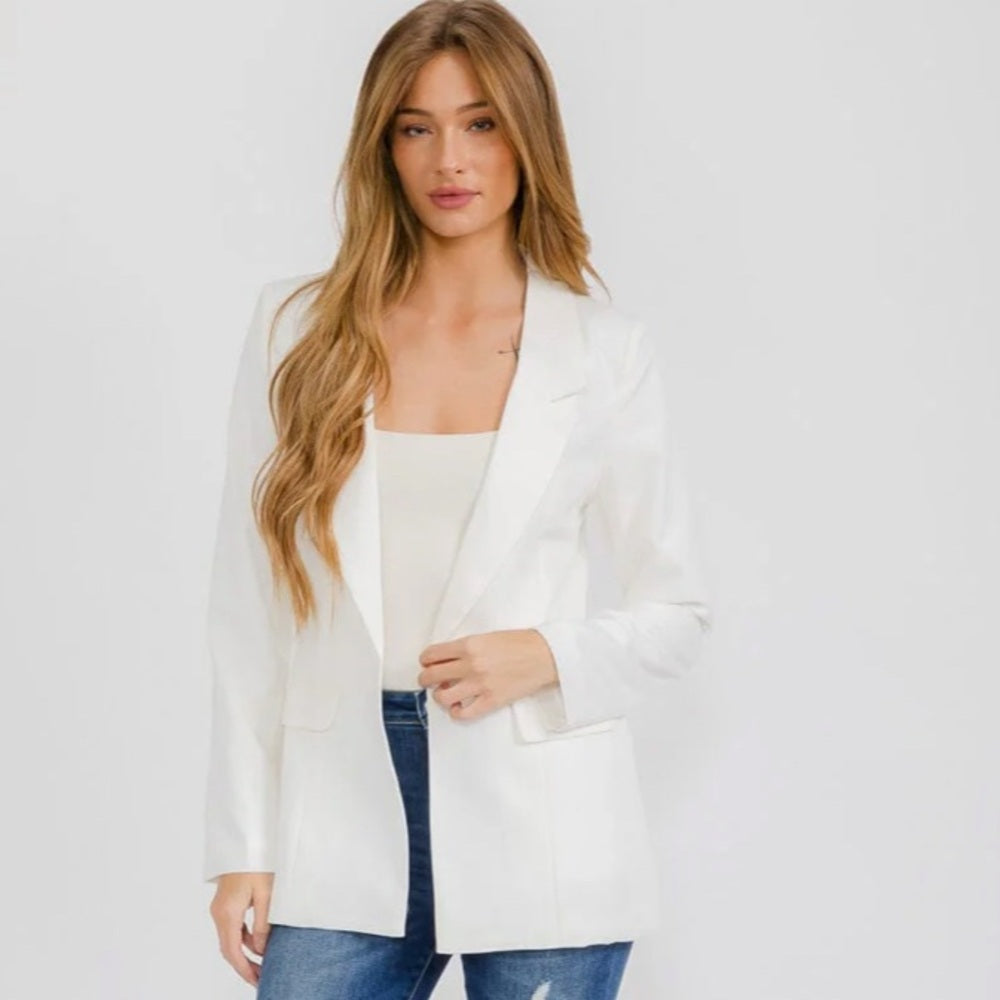 121. Elegant White Women's Blazer