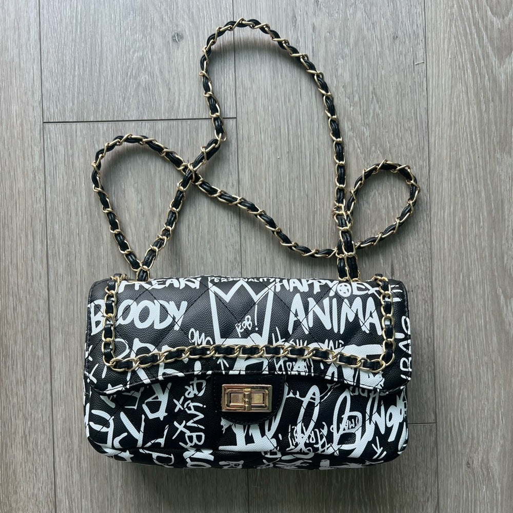 425. Black and White Graffiti Bag with Gold Chain front detail