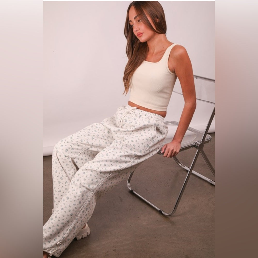444. Floral Printed White Denim Parachute Pants