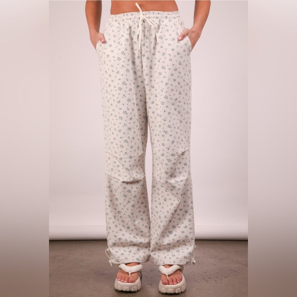444. Floral Printed White Denim Parachute Pants