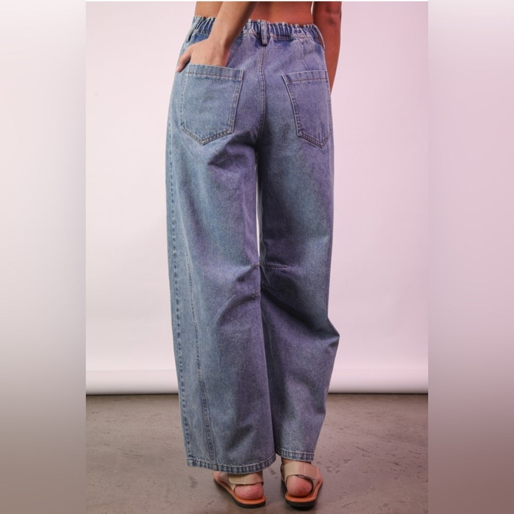 452. Indigo Blue Barrel Jeans
