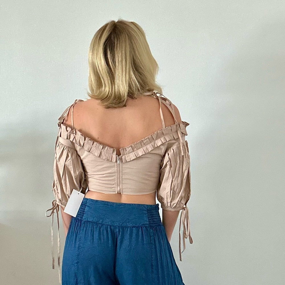 504. Puff Sleeve Shoulder Tie Crop Top