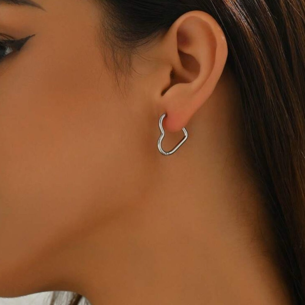 526: Silver Heart Hoop Earrings