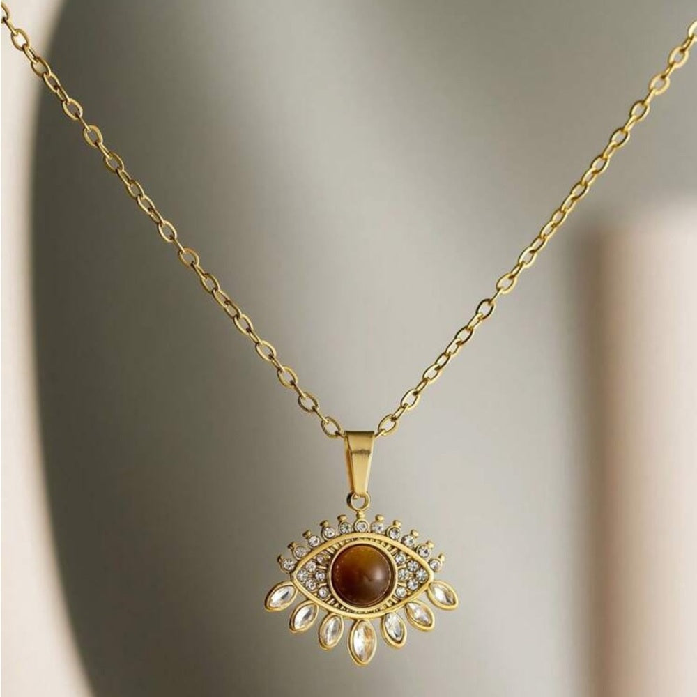 527. Gold Eye Pendant Necklace