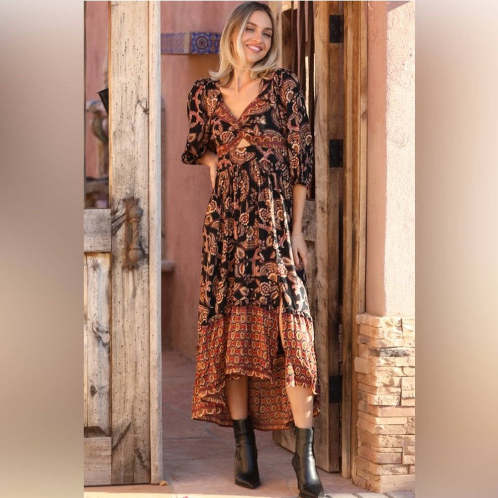 547. Black and Brown Paisley Front Keyhole Dress