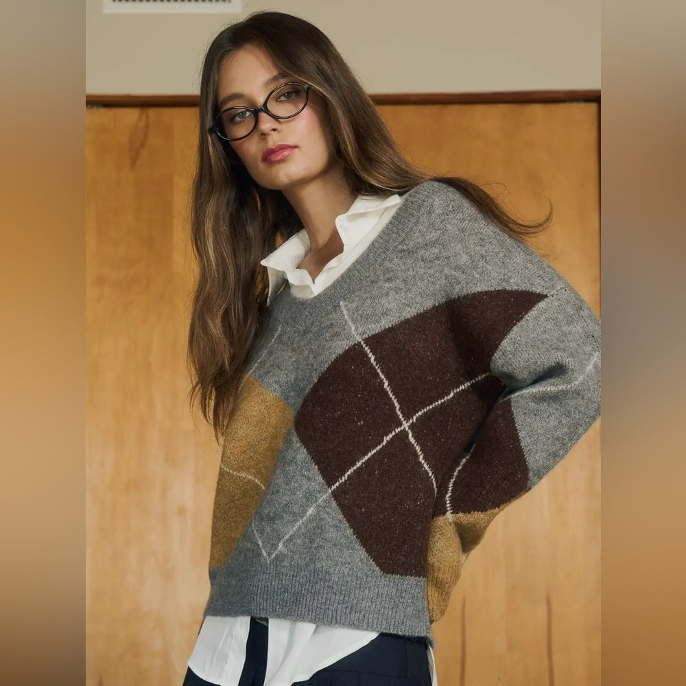 565. Colorblock Argyle Gray and Brown Sweater