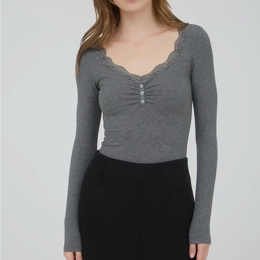 569. Gray Lace Trim Long Sleeve Top