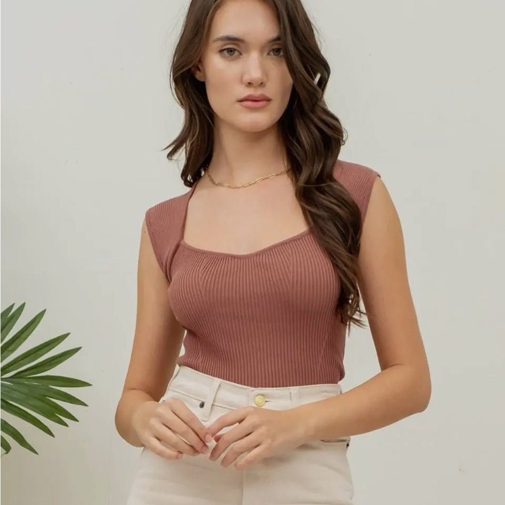 571. Ribbed Mauve Sleeveless Top