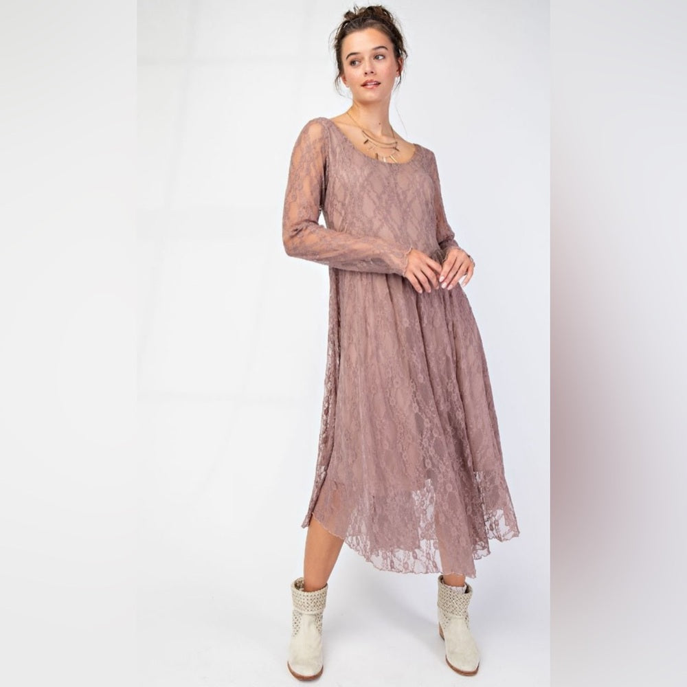 582. Easel Lace Long Sleeve Dress in Mauve