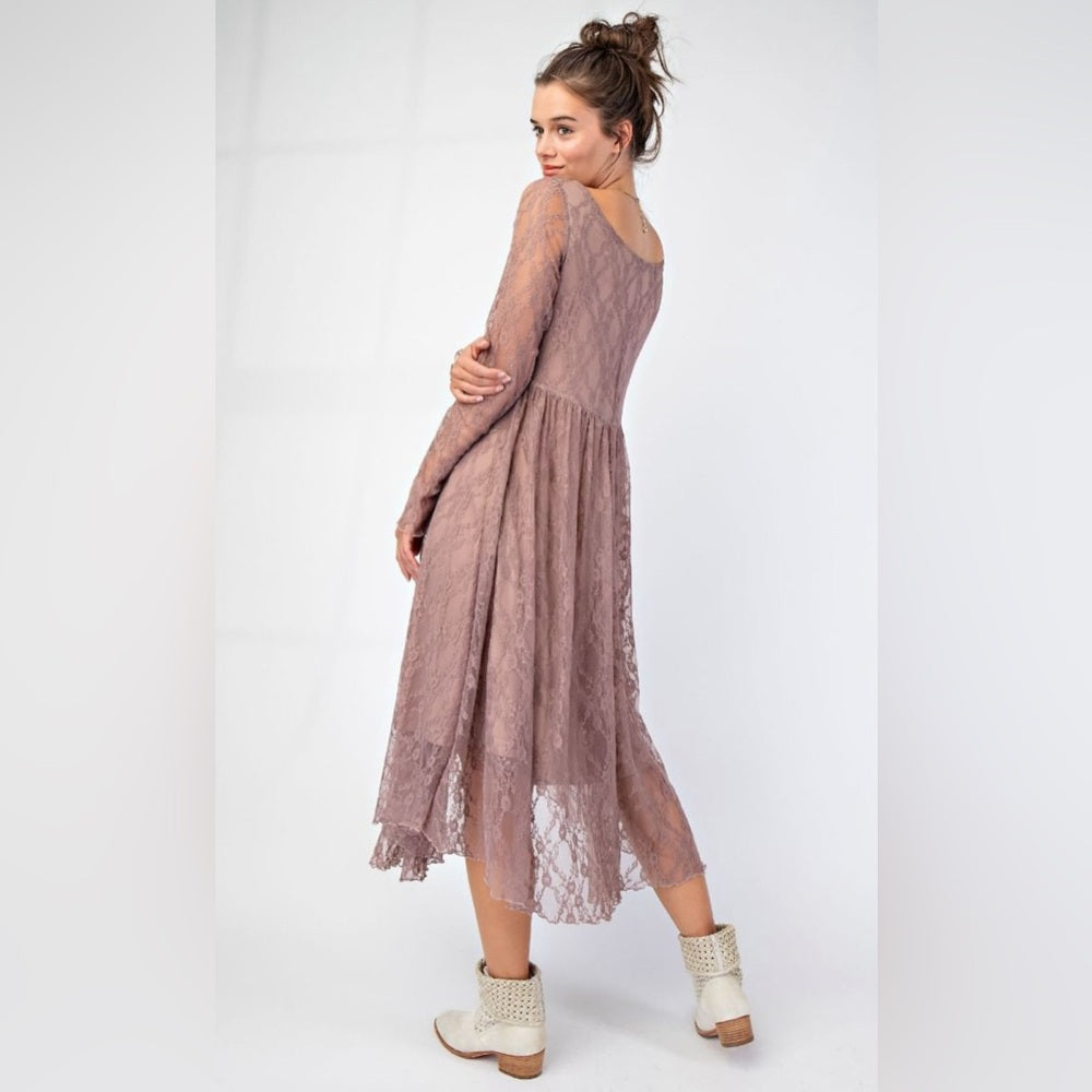 582. Easel Lace Long Sleeve Dress in Mauve