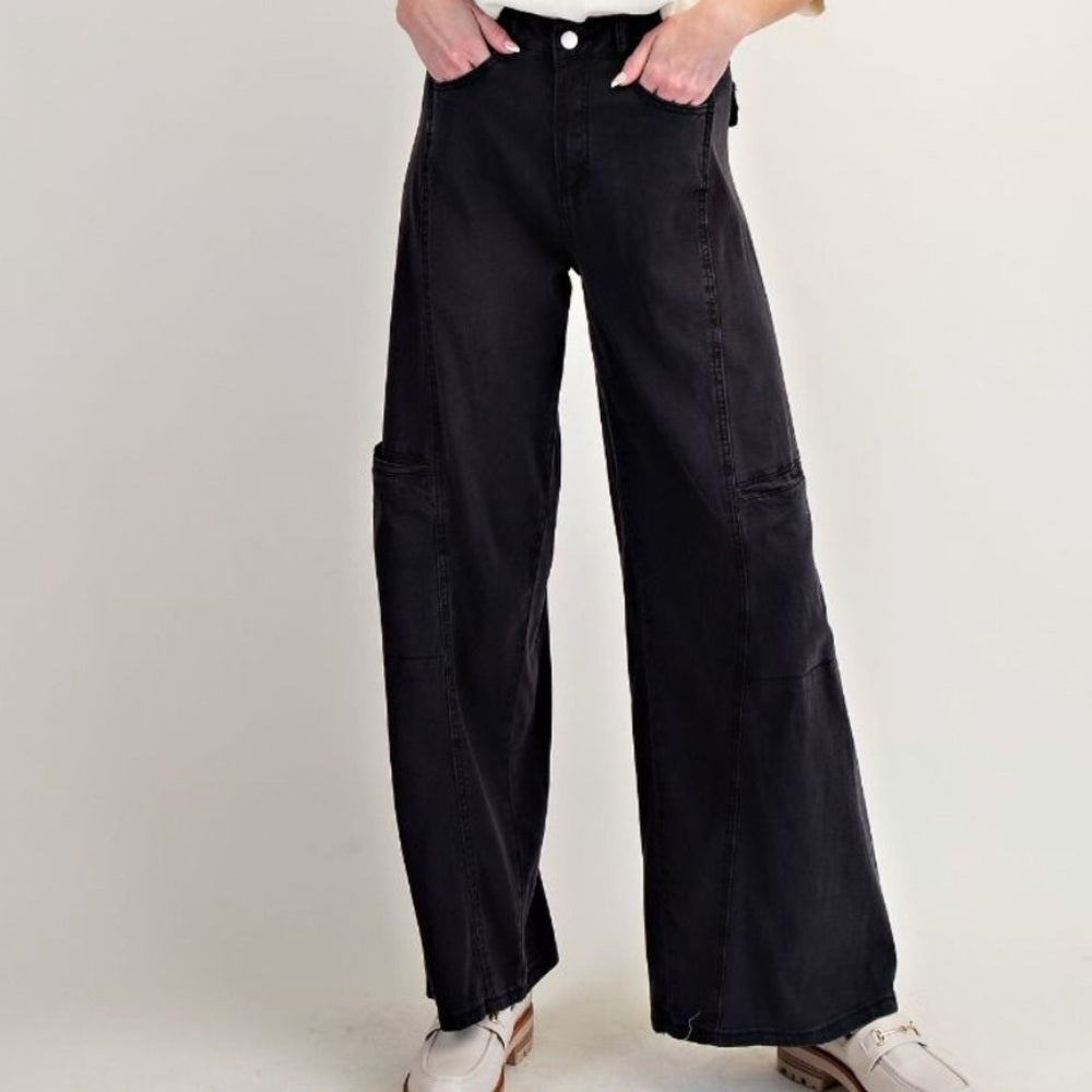 587. Easel Black Wide-Leg Cargo Pants
