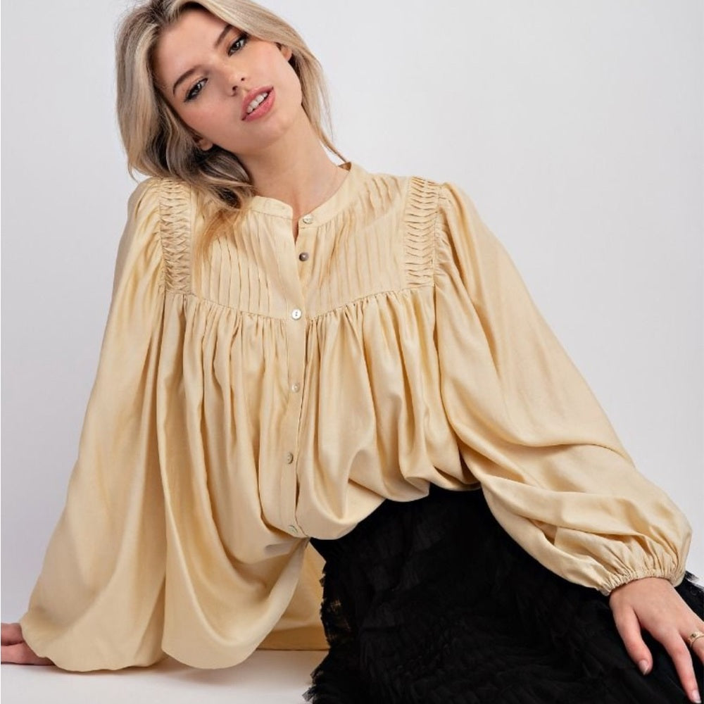 589. Easel Vintage Style Loose Fit Butter Cream Blouse With Pleated Yoke