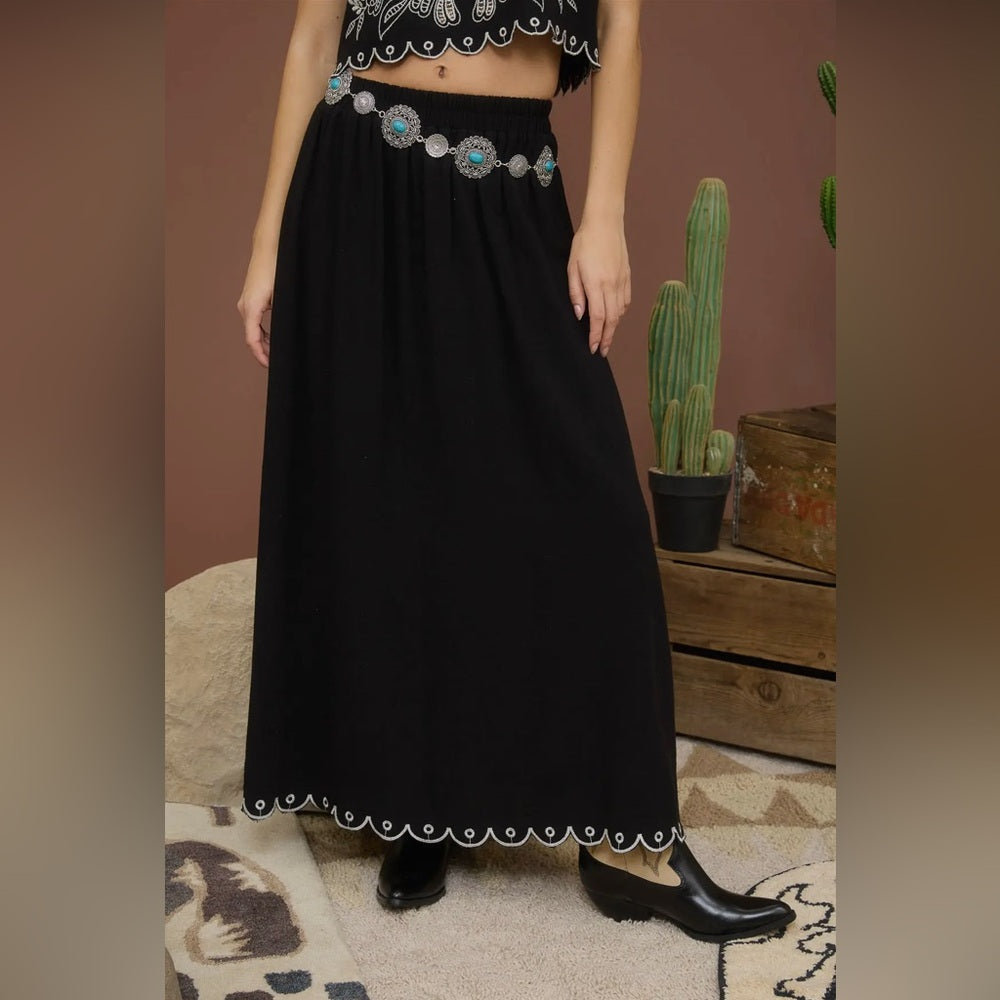 508. Vintage Western-Style Black Maxi Skirt With White Embroidered Hem