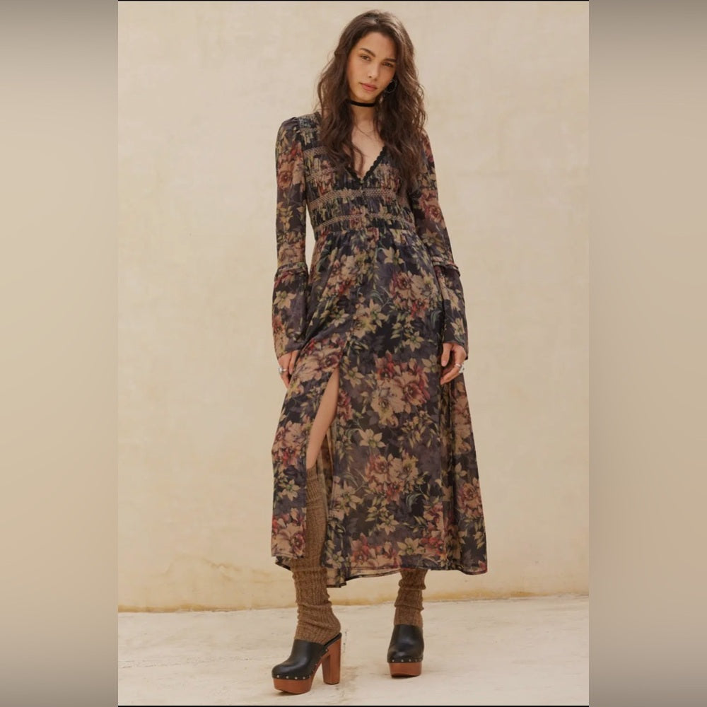 607. Promesa Bohemian Floral Maxi Dress With Long Sleeves & V-Neck