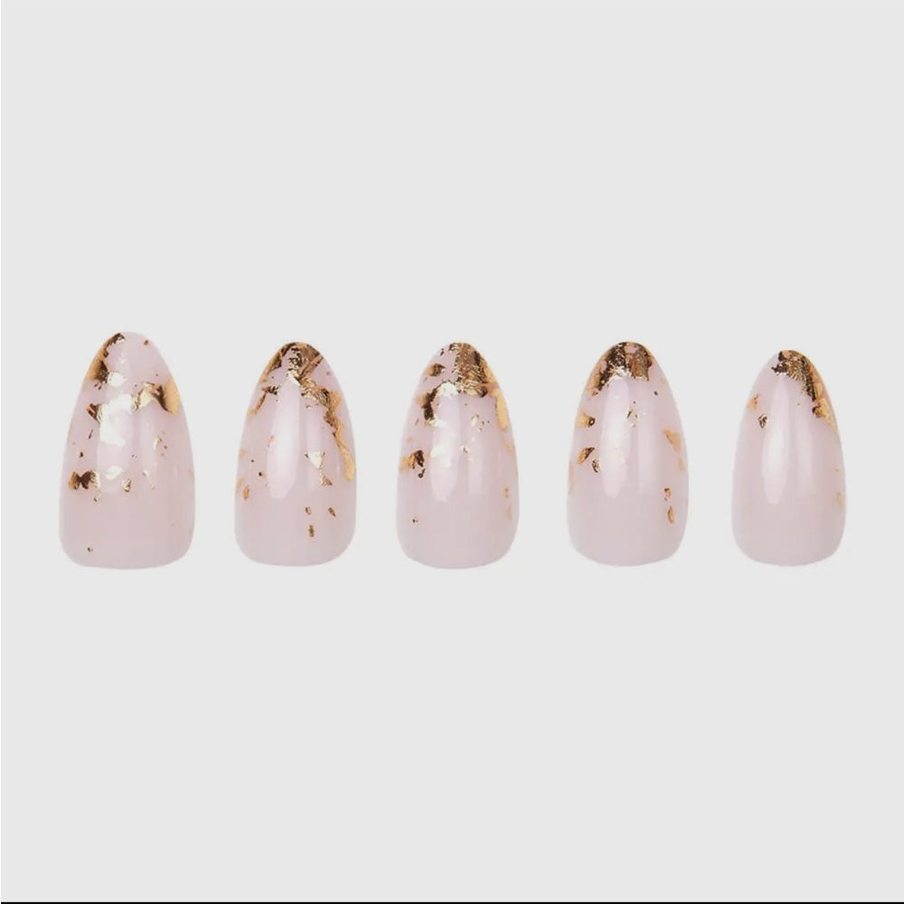 645. Glamnetic 24K Glue-On Nails |Gold Foil Accent| Short Almond Length