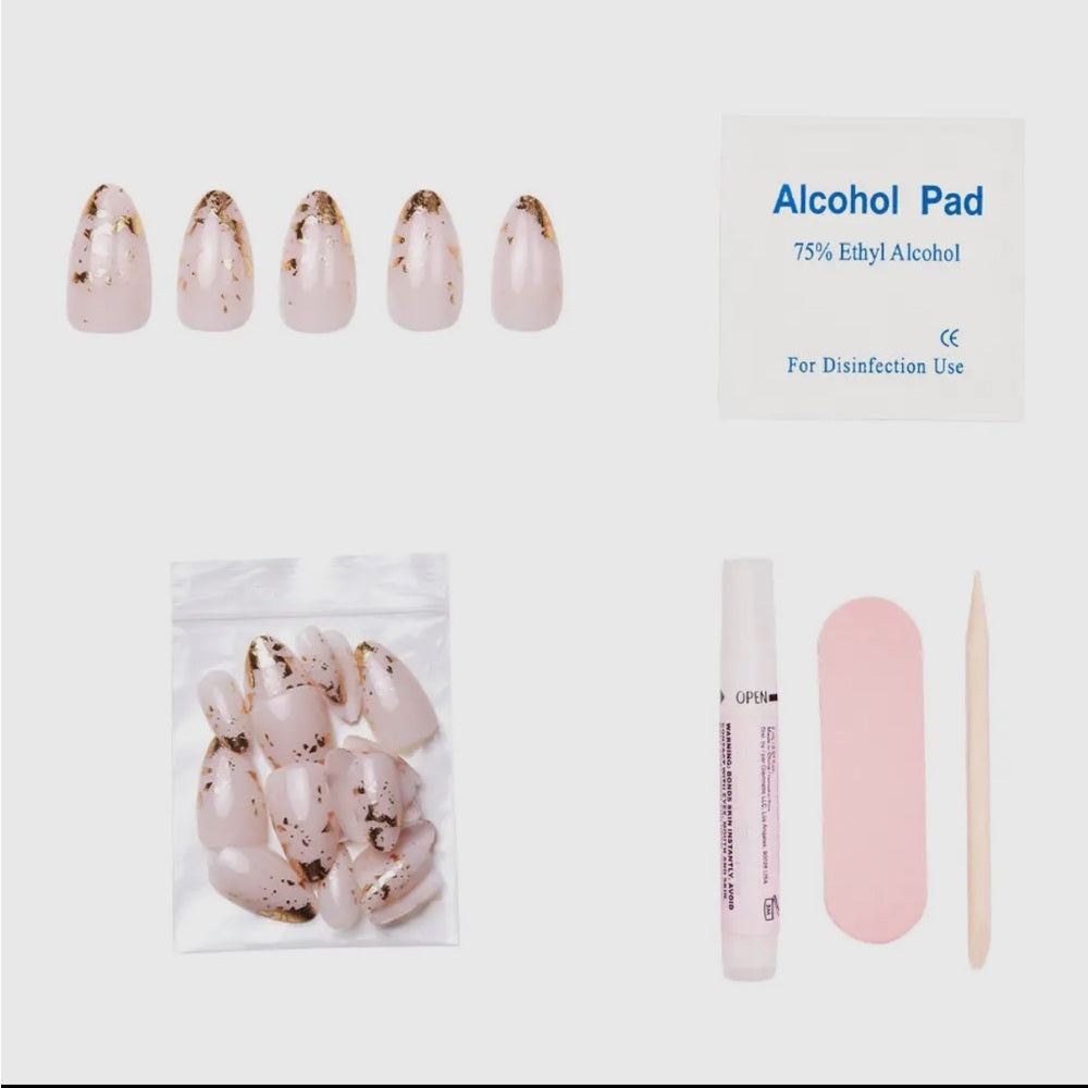 645. Glamnetic 24K Glue-On Nails |Gold Foil Accent| Short Almond Length