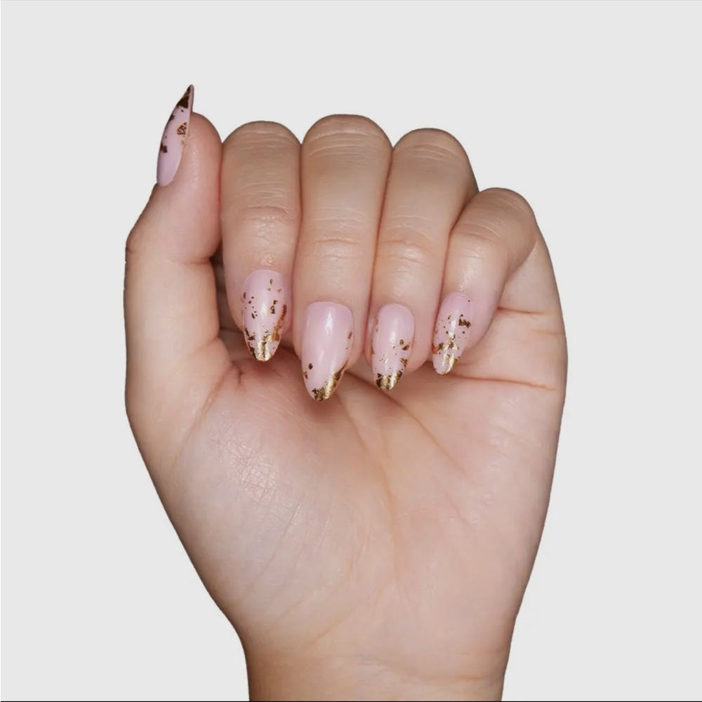 645. Glamnetic 24K Glue-On Nails |Gold Foil Accent| Short Almond Length