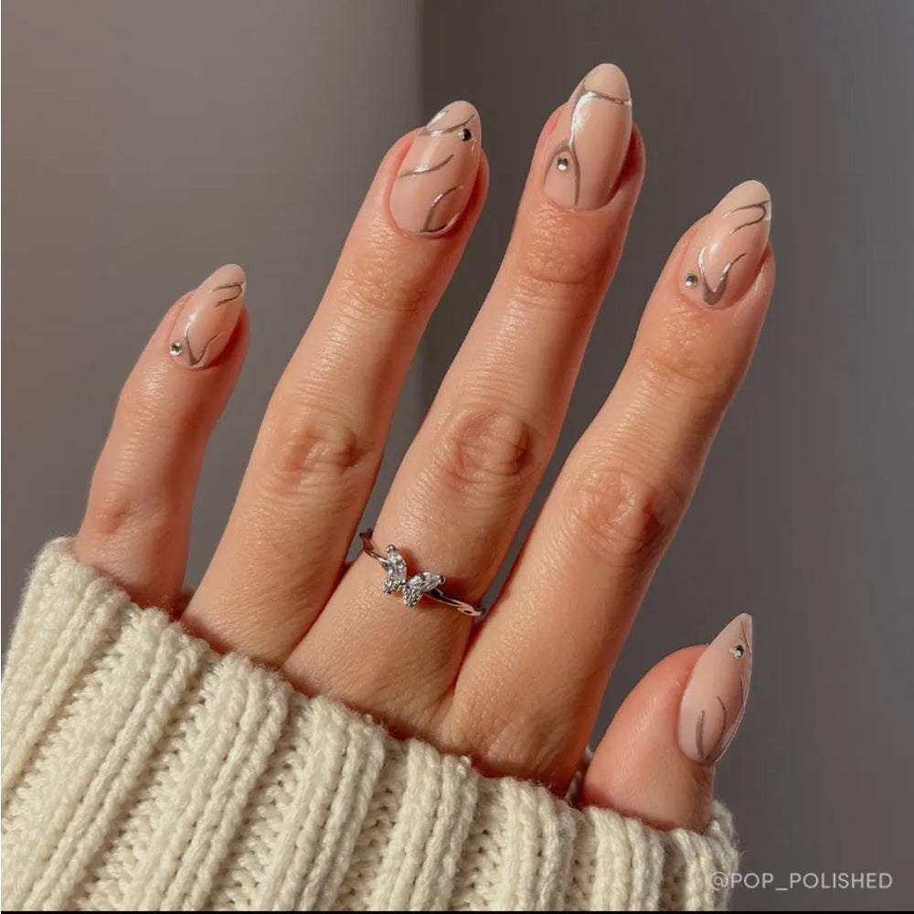 646. Glamnetic Astro Glue-On Nails |3D Raised Metallic Silver |Short Almond