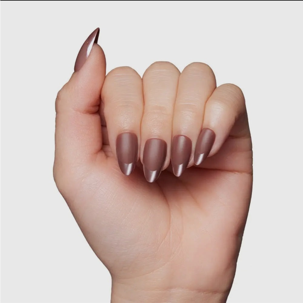 654. Terra Glue-On Nails | Dark Brown Short Almond Nails