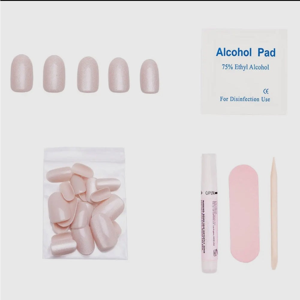 670. Glamnetic Pure Intentions Glue-On Nails Iridescent Hue