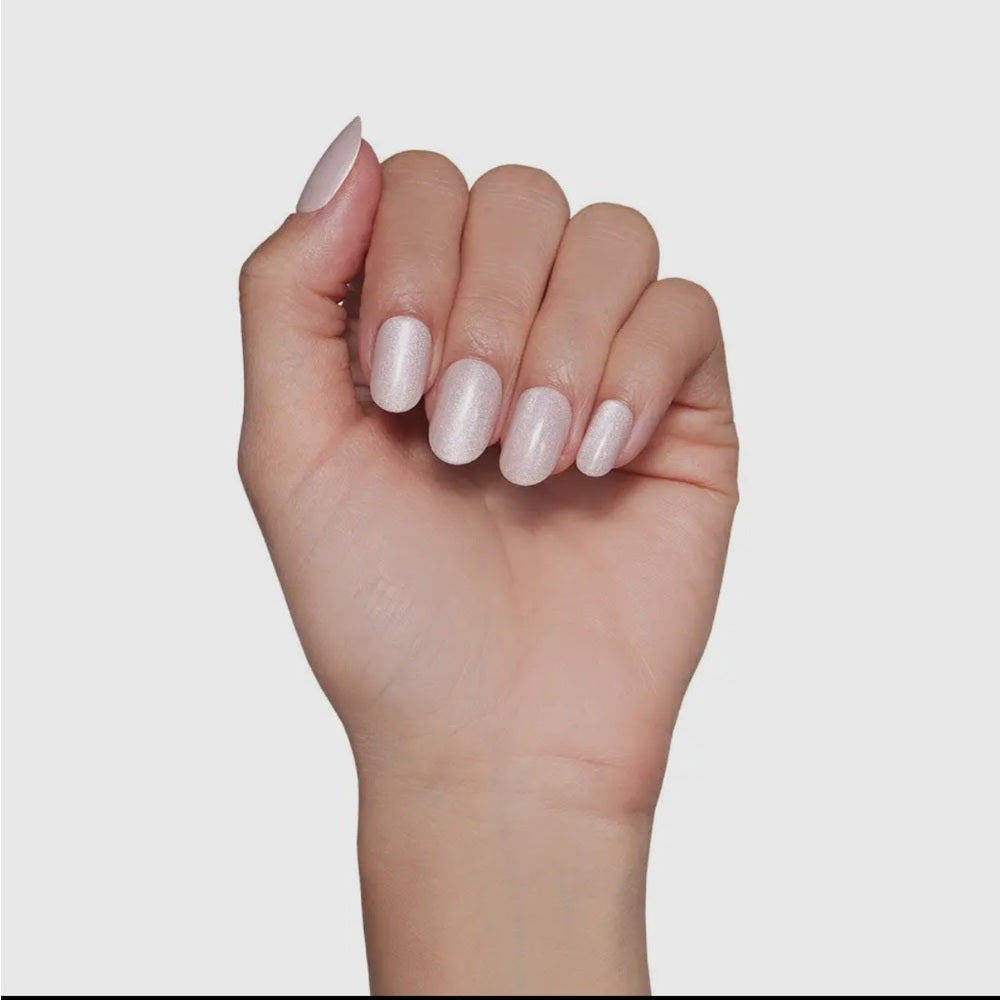 670. Glamnetic Pure Intentions Glue-On Nails Iridescent Hue