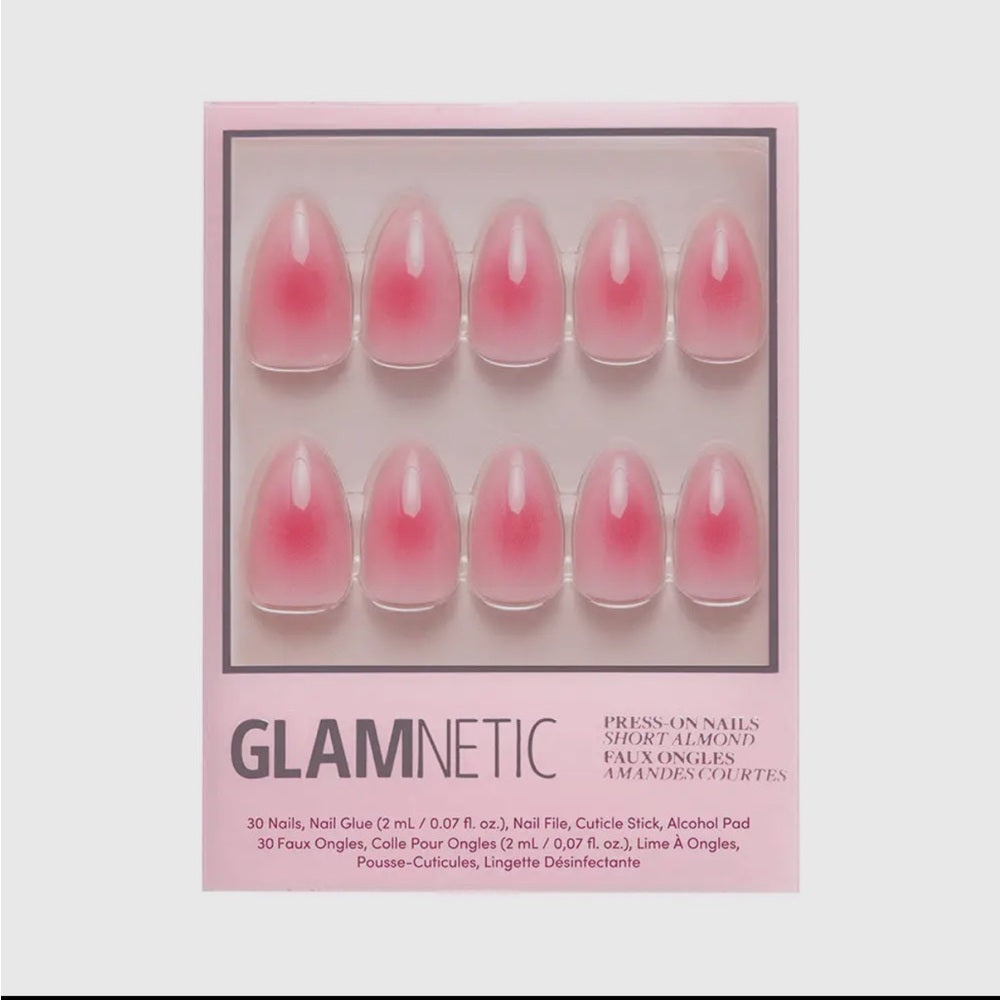 671. Glamnetic Blushing Aura Press-On Nails |
Short Almond Pink Hue