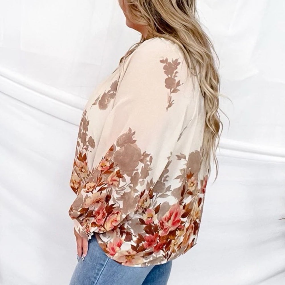 675. Easel Floral Print Women's Top