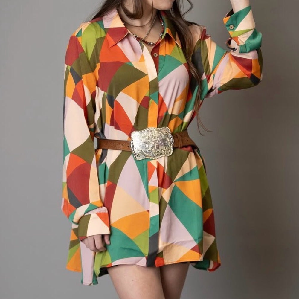 678. Easel Colorful Geometric Print Shirt
