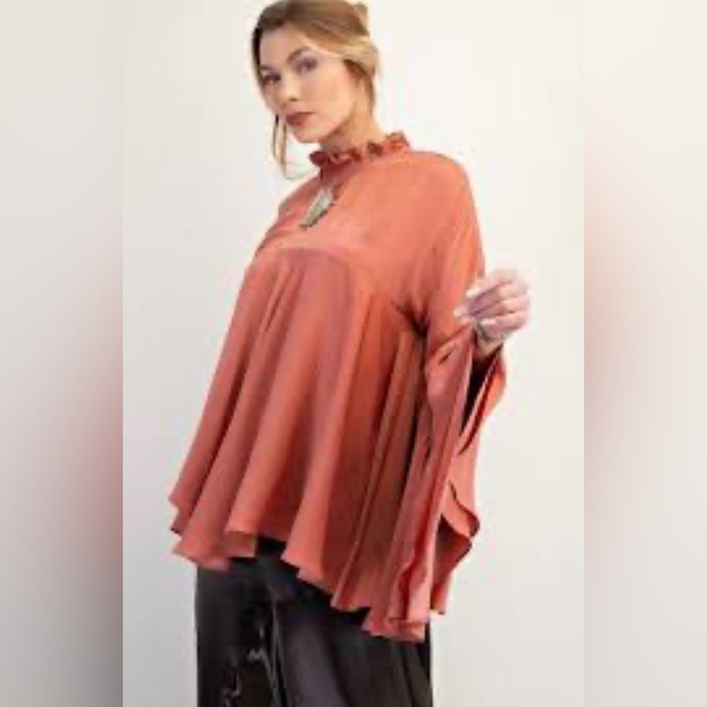 815. Easel Rust Flowy Top