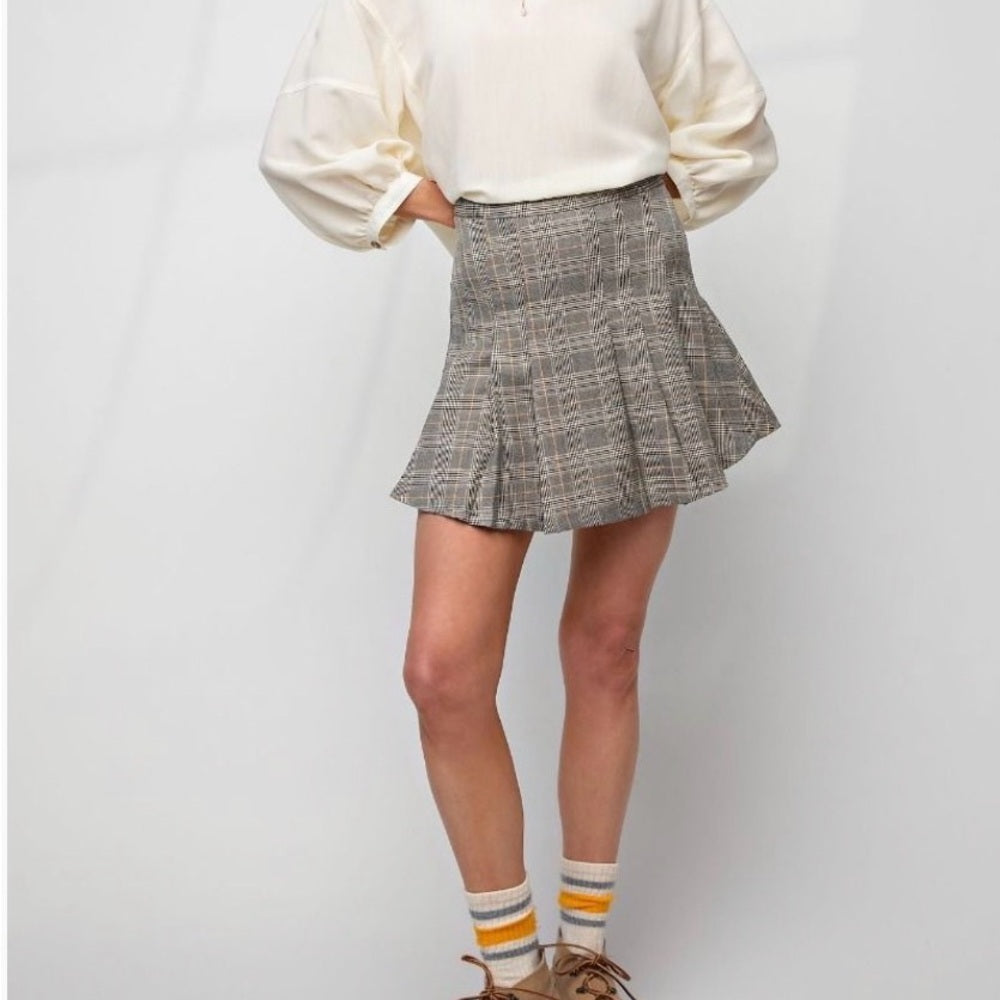 836. Easel Gray Plaid Pleated Skirt