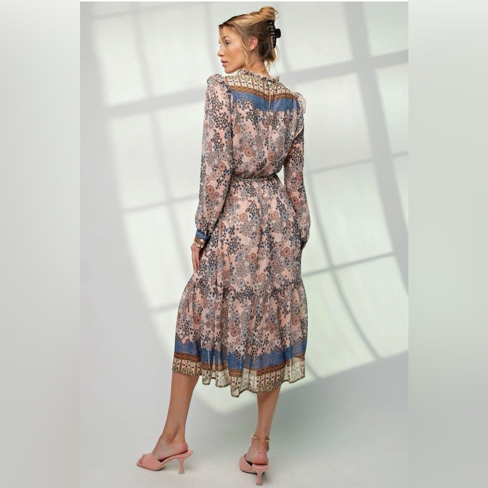 844. Easel Floral Long Sleeve Dress