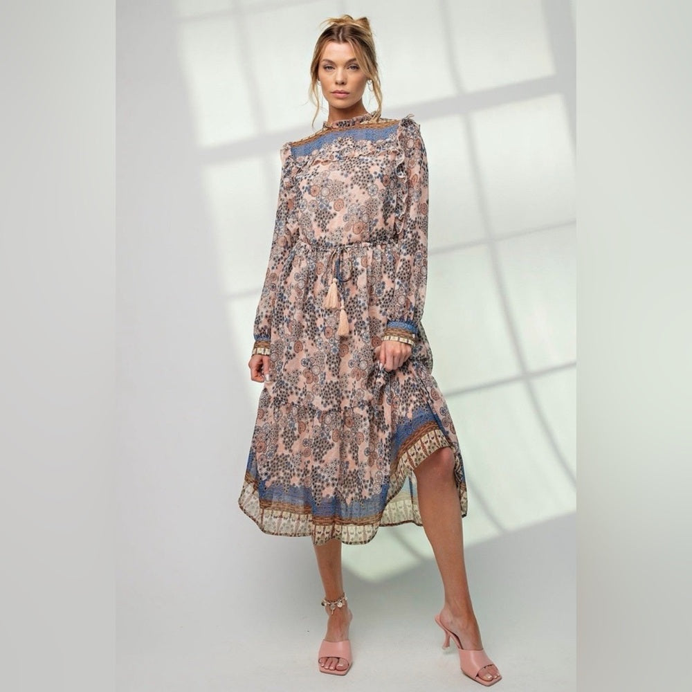 844. Easel Floral Long Sleeve Dress