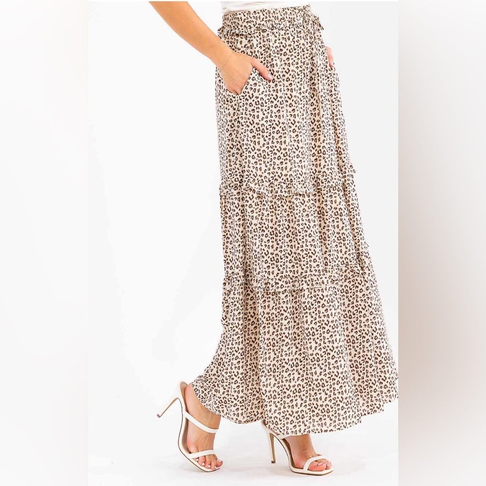 884. Leopard Print Elastic Waist Maxi Skirt