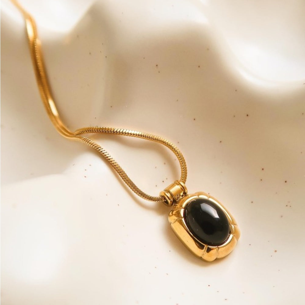 986. 18k Gold Non-tarnish Natural Stone Necklace - Black