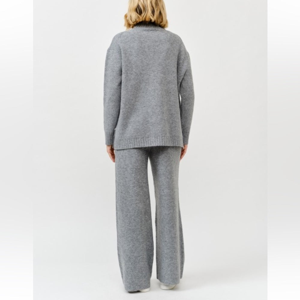 A2. Cozy Gray Knit Sweater and Pants Set