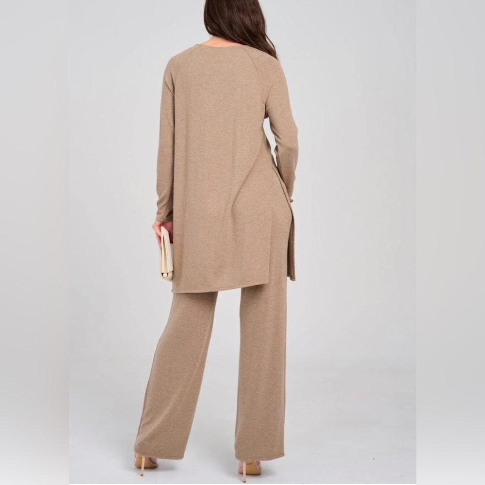 A24. Tan Knit Lounge Set