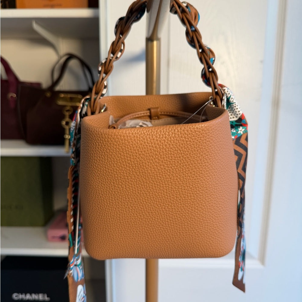 A51. Tan Braided Handle Women's Bag w/ Crossbody Strap