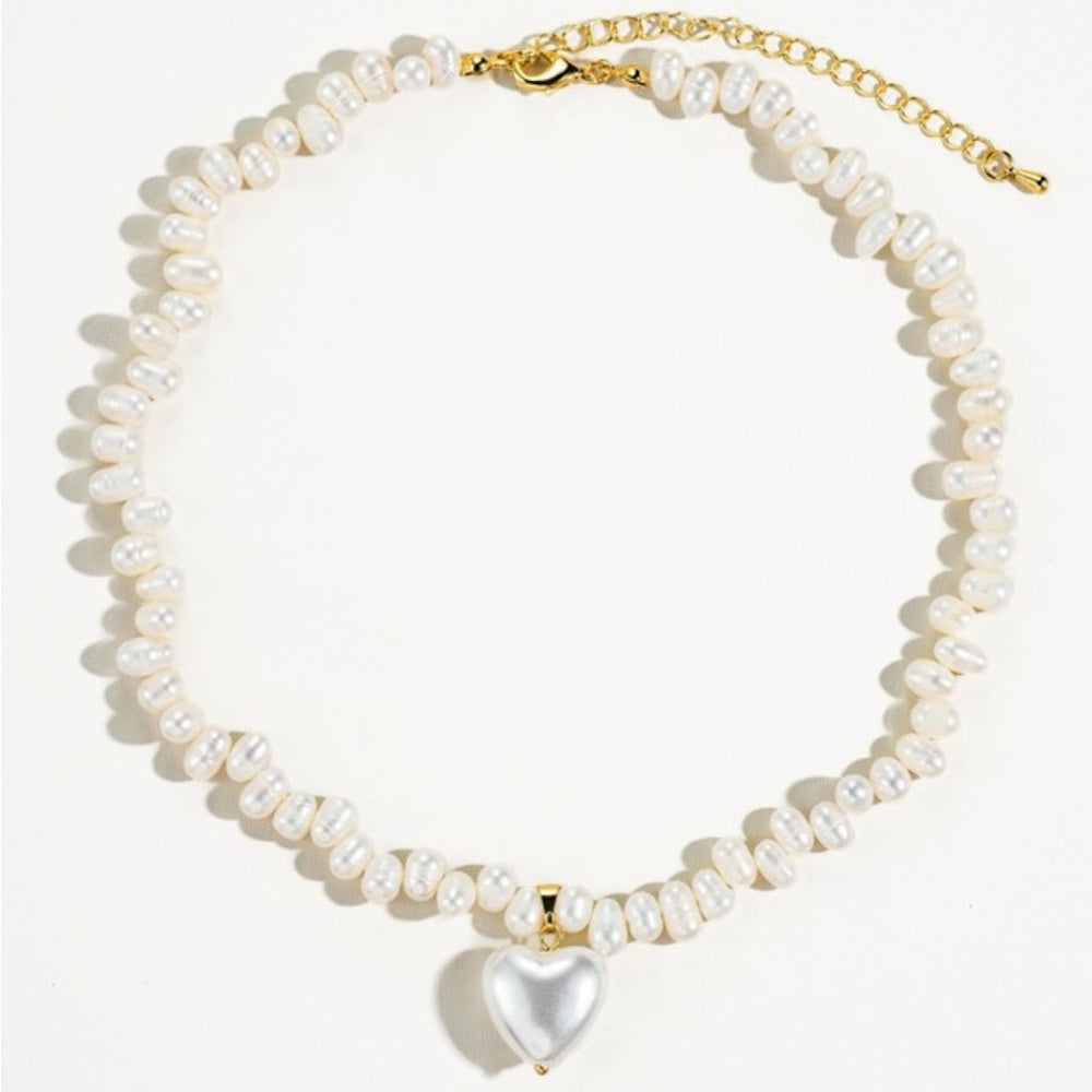 A58. 18k Gold-plated Classic Pearl Heart Choker Necklace