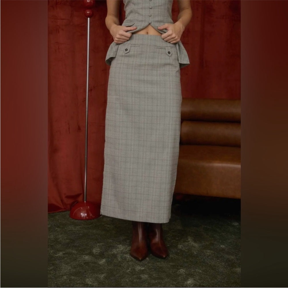 660. Plaid Gray Vest Top & Skirt Set