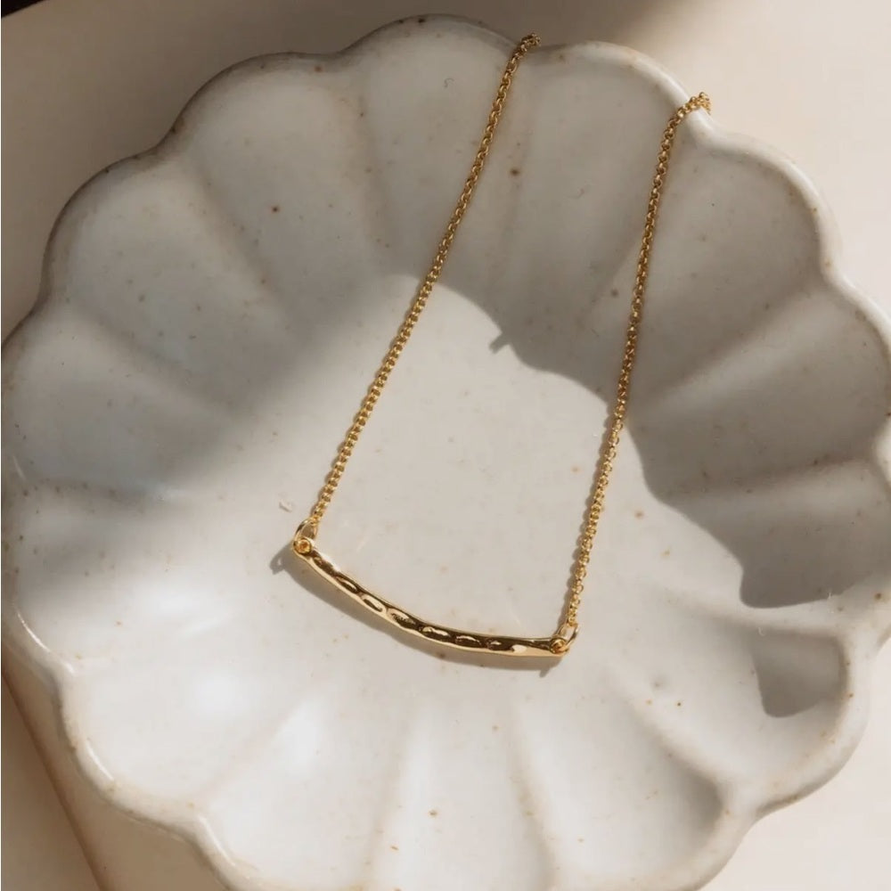 A89. Hammered Glow Delicate Bar Necklace