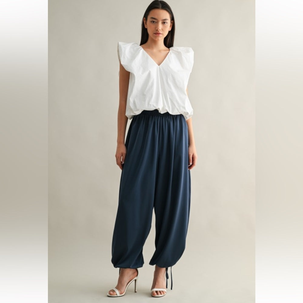 A128. Structured Cotton Sleeveless Blouse Top