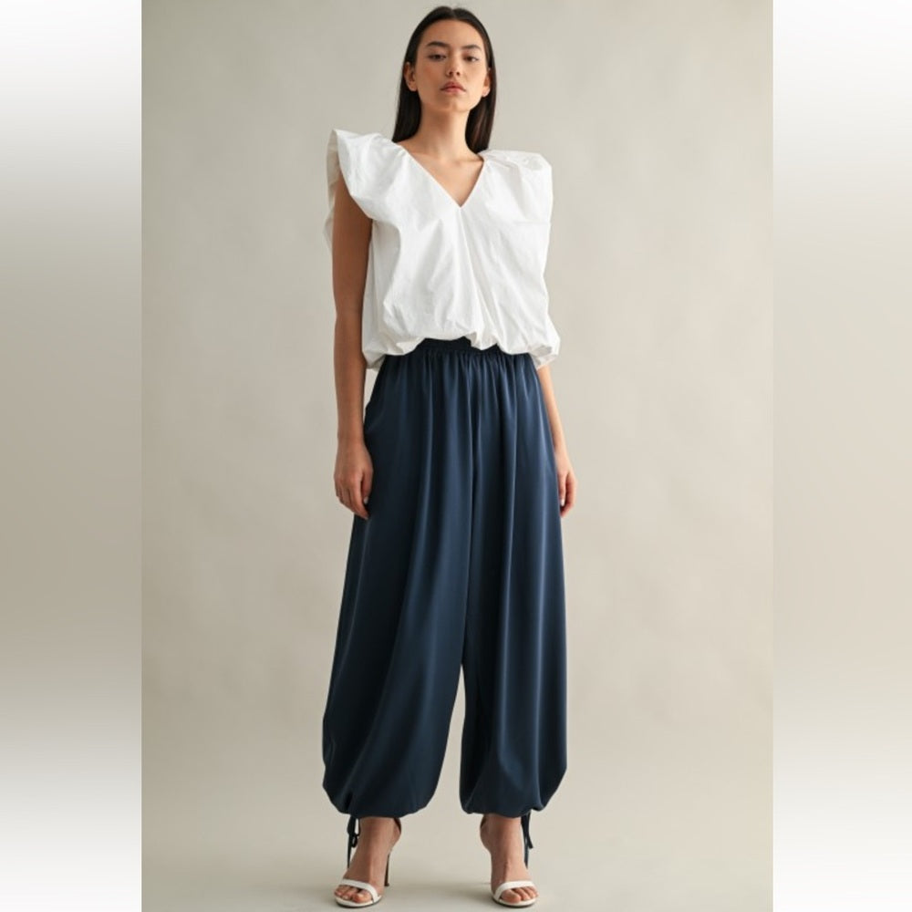 A128. Structured Cotton Sleeveless Blouse Top