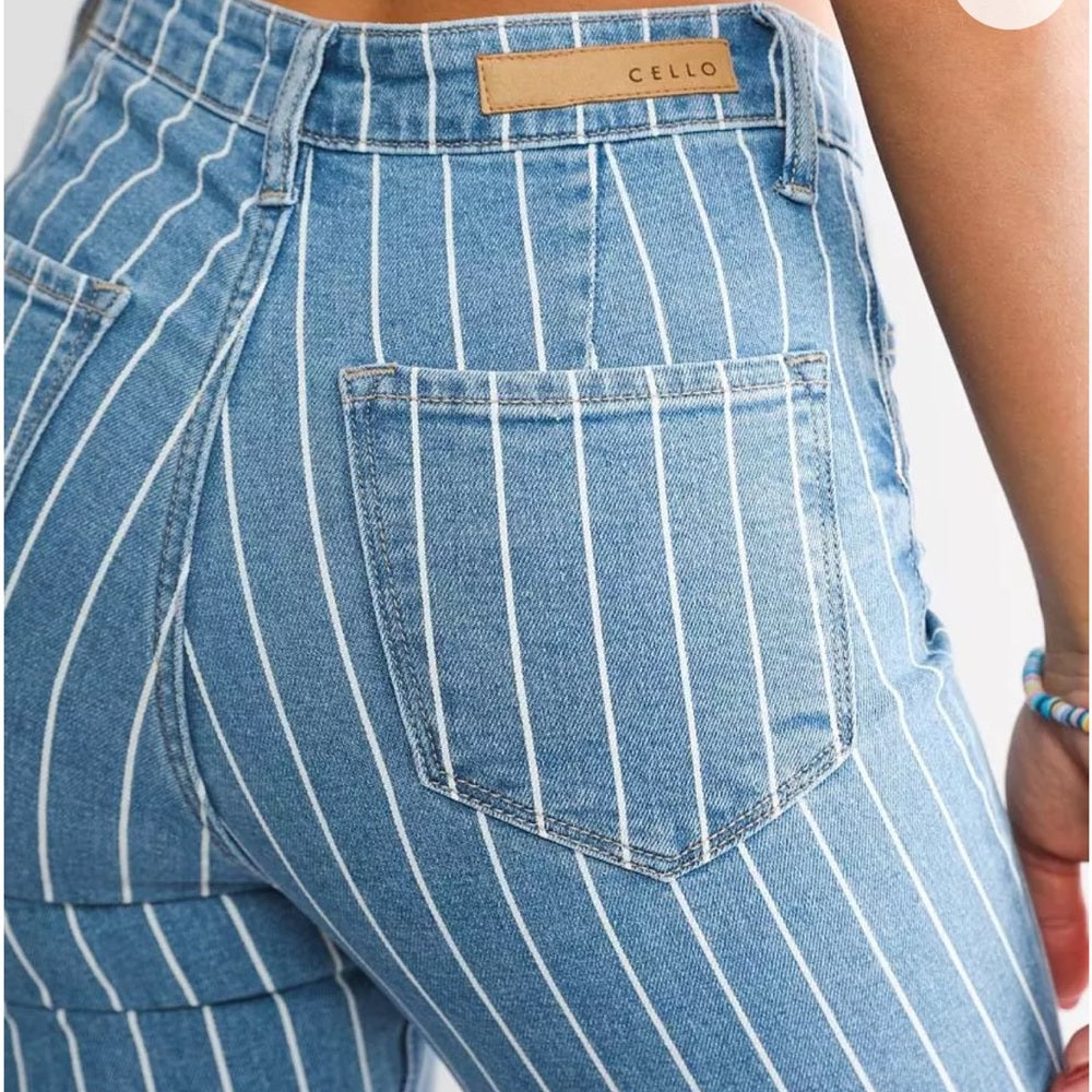 A149. Women's Blue Striped Flare Jeans