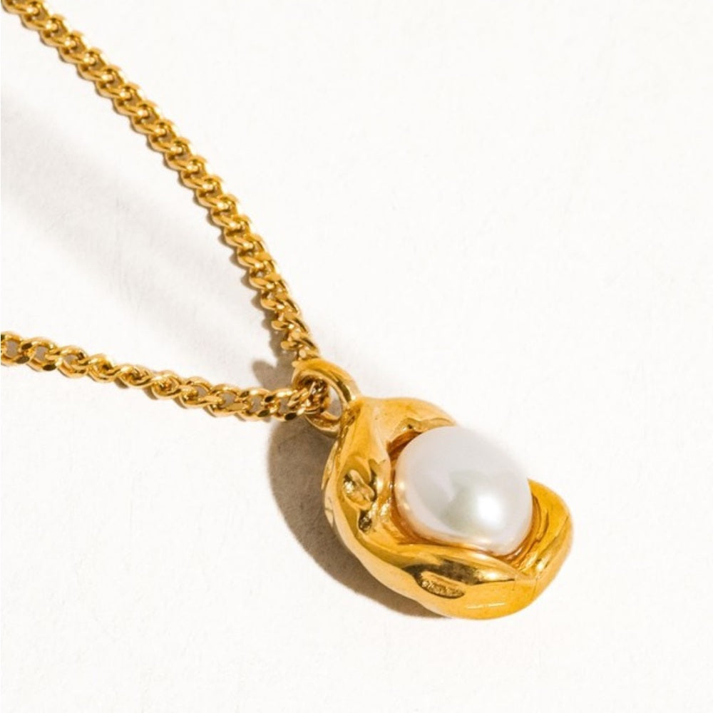 a161. 18k Gold Plated Non-tarnish Natural Pearl Round Necklace