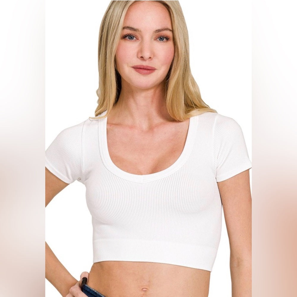 A184. White Seamless Ribbed Crop Tee