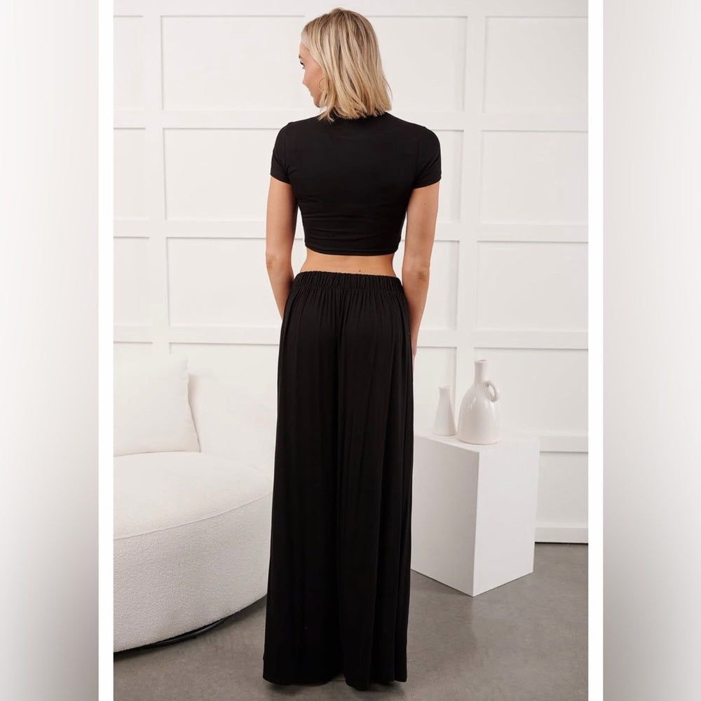A252. Black Crop Top & Lounge Wide Leg Pant Set