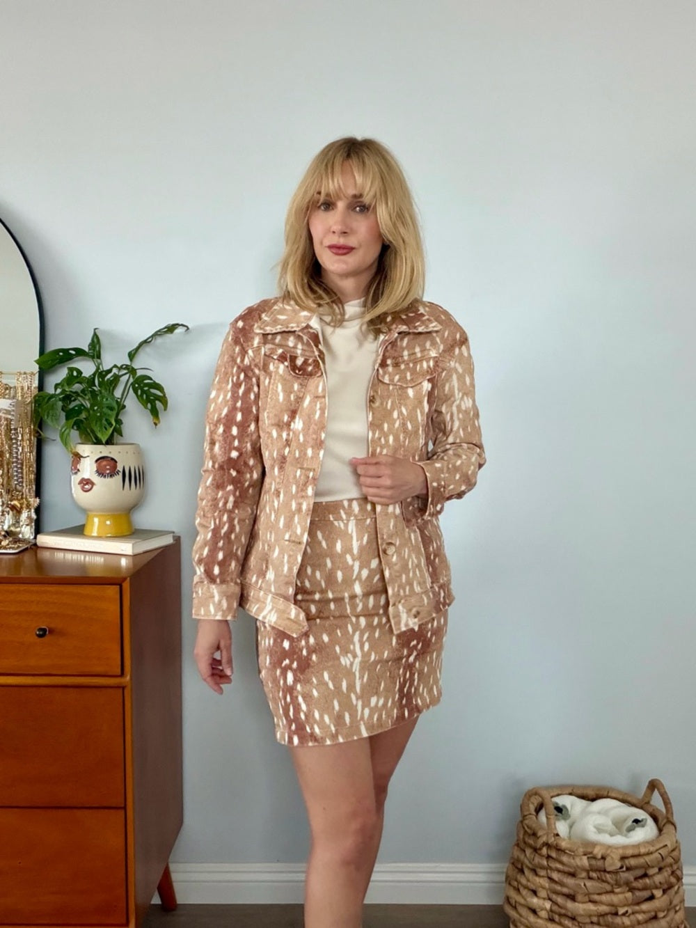 A311. STRETCH DENIM Deer Print Brown Patterned Jacket and Skirt Set
