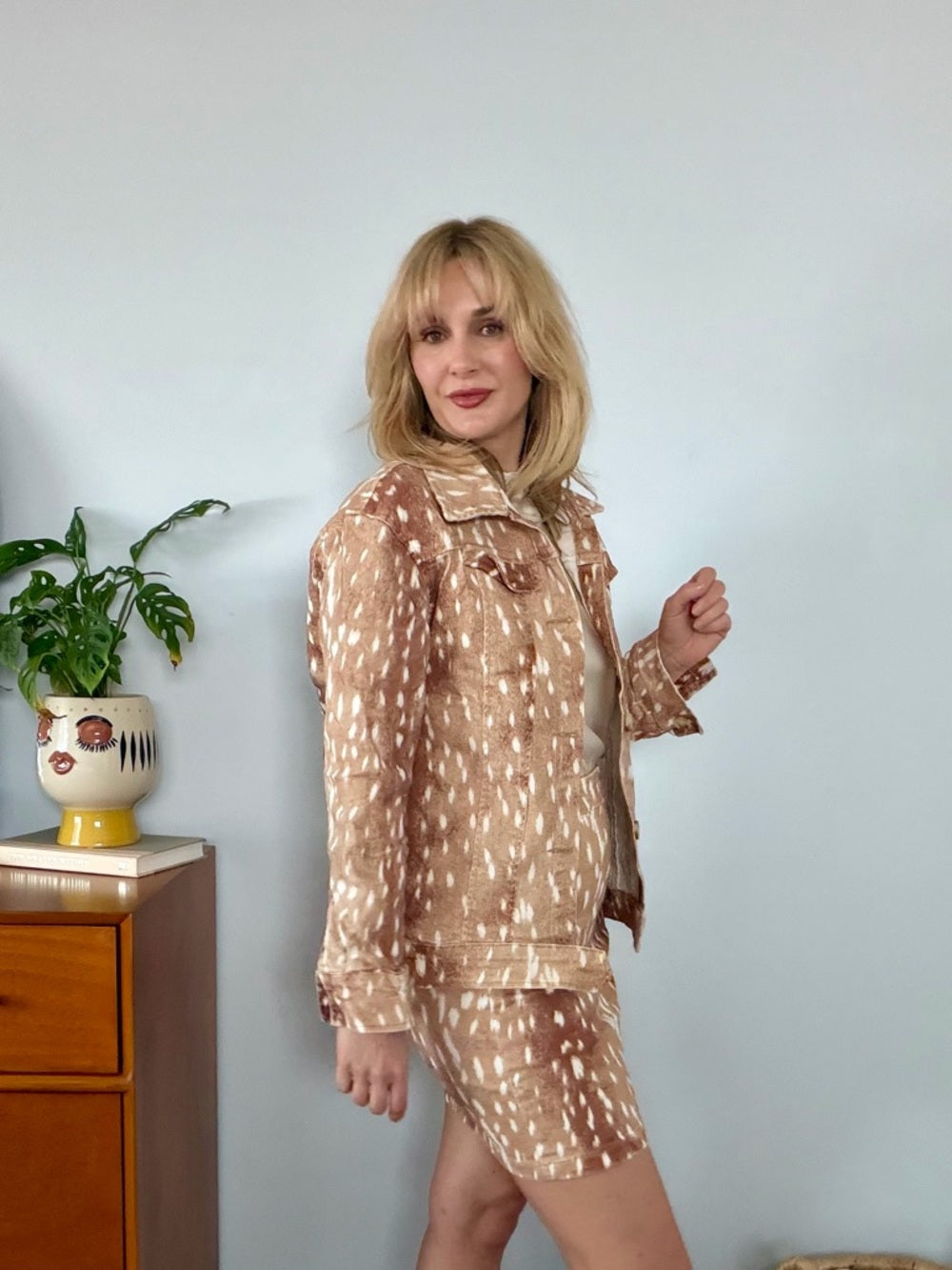 A311. STRETCH DENIM Deer Print Brown Patterned Jacket and Skirt Set